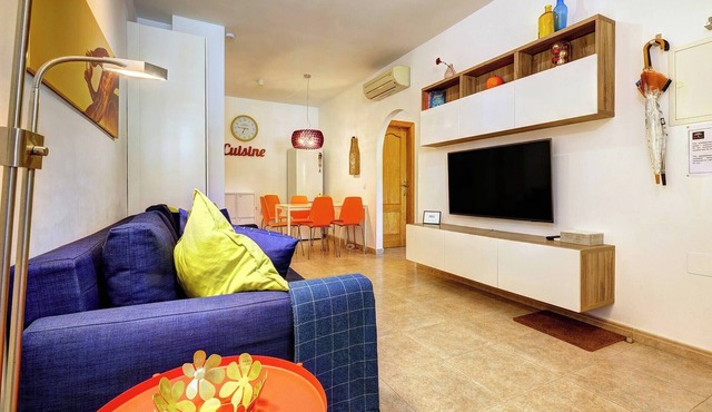 Beachfront 2 Bed La Carihuela Private Apartment in Torremolinos