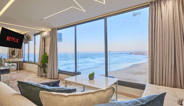 Beachfront Paradise: Charming 1BR + Ocean Views in Mirleft