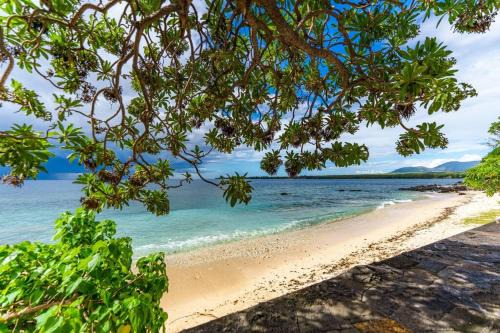 Beachfront Tamarin Villa in Tamarin