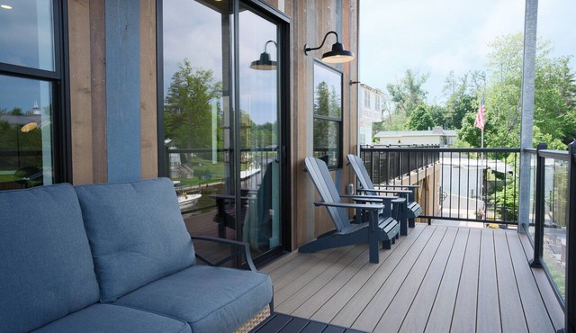 Brand New 3BR River Condo w/Large Terrace in Indian River
