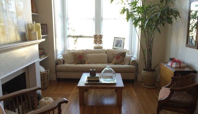 Centrally Located Historic Flat in San Francisco in San Francisco
