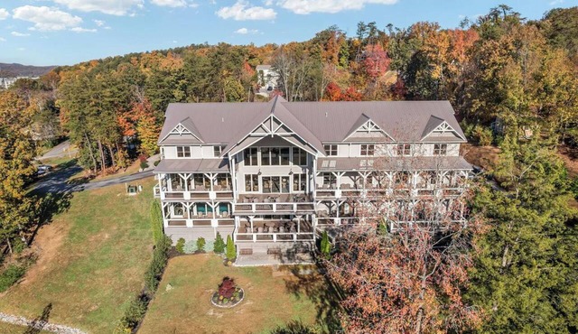 Grand LeConte Lodge | 21BR Luxury Estate w/Pool, Theater, Arcade, Sleeps 96 in Pigeon Forge