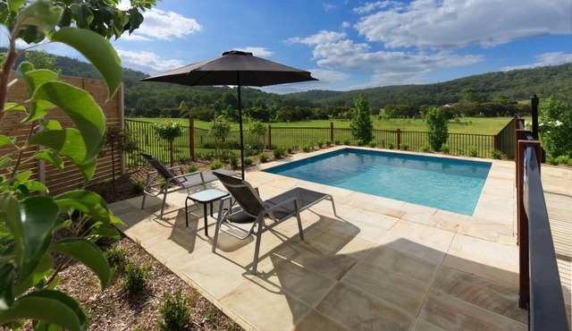 Gypsy Willows Luxury Hunter Valley Property, Pools in Wollombi