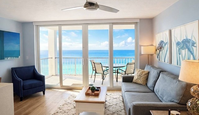 🐬 HIGHLY RATED! Remodeled Beachfront Apollo Condo, 9th Floor w/GREAT VIEW in Marco Island