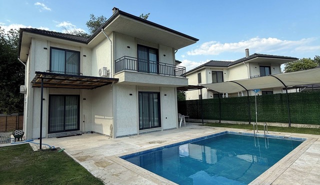 Holiday Villa with Private Pool in Beyobası
