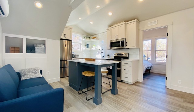 Hyde Park Hideaway-Modern Comfort in Boise’s Best Neighborhood-Walk to downtown! in Boise