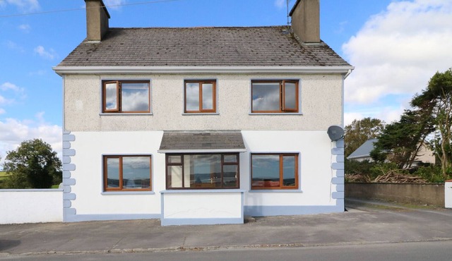 LABASHEEDA, pet friendly, with open fire in Labasheeda, County Clare in Kilrush