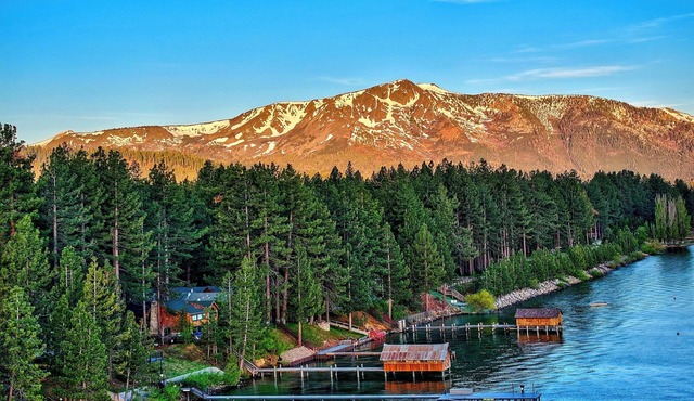 Lakefront Lake Tahoe Luxury Estate LUXEB3 in South Lake Tahoe