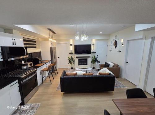 Luxury Comfort Stay in Keswick 2Bedrooms- 1Bath in Edmonton