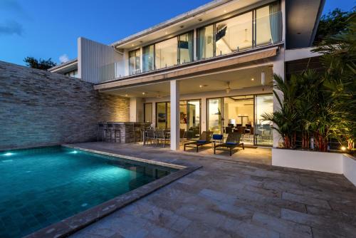 Luxury Duplex Ocean & Sunset View Villa in Koh Samui