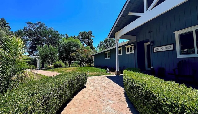 Modern Farmhouse · Open Concept · Fenced Yard · Apple Hill in Placerville