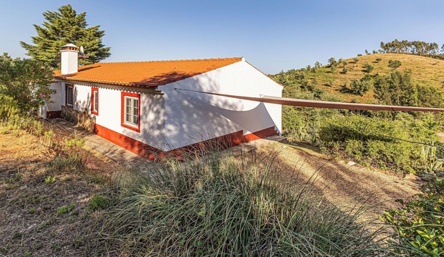 Monte Labarito - Casa de Baixo - Country House 30' away from the beach in Reliquias
