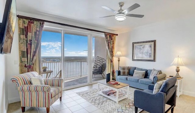 New! 1-King Bedroom and 2 Bath with Mystical View at Blue Heron Beach Resort in Orlando
