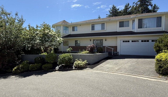 Ocean View & Mount Baker 5 min from the beach! Canada longest pier, restaurant in White Rock
