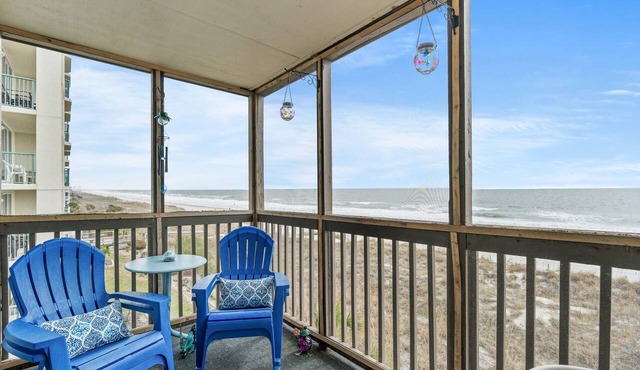 Oceanfront Condo with Screened Oceanfront Balcony + Free Attraction Tickets! in North Myrtle Beach
