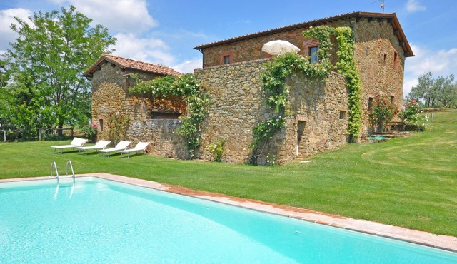 Orietta 3 - Apartment with swimming pool in Castelnuovo Berardenga