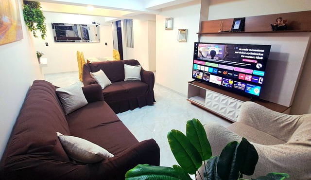Family apartment with 3 bedrooms and 2 bathrooms. 5 min from shopping center in José Luis Bustamante y Rivero