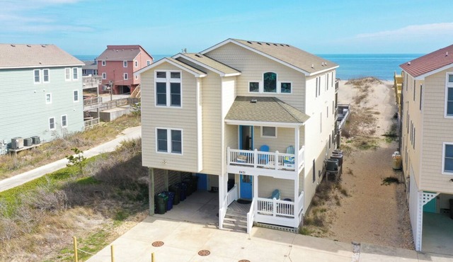 Pet-friendly oceanfront home w/pool, hot tub, & stunning views! in South Nags Head