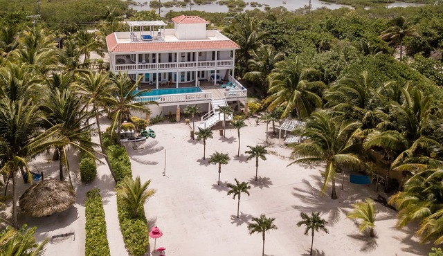 Private Haven: Luxury Villa w/Pvt. Beach, Pool, Dock & Whole House Generator! in San Pedro