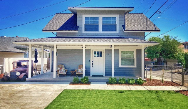 Rare Beautifully Restored Historic Retreat Central Yakima Location Must See! in Yakima