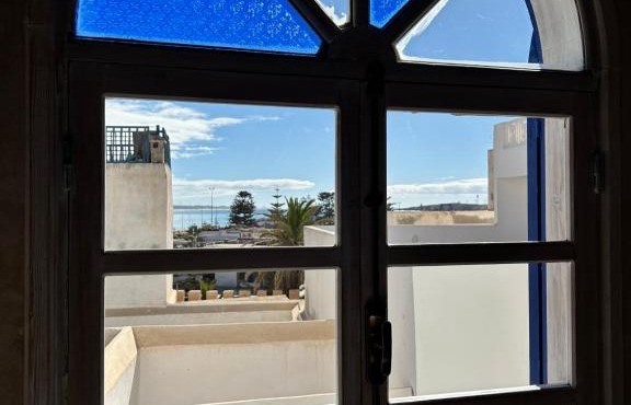Riad Les Sables Bleus, médina, lumineux et terrasse privée sur mer in Essaouira