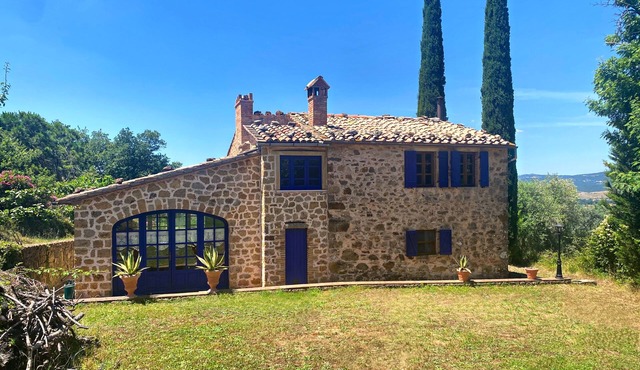 Romantic rustico within sight of Saturnia in Saturnia