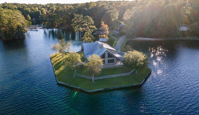 Sailboat Point by Lake Martin Vibe Realty in Dadeville