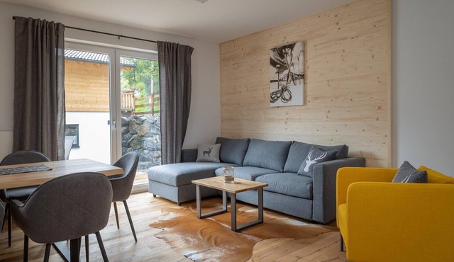 Ski-in chalet with hot tub and sauna in Turracherhöhe