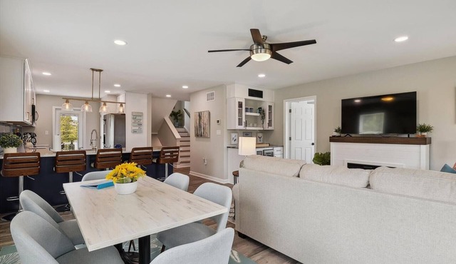 Spacious, pet friendly 5-bedroom house on peaceful Broadkill Beach in Milton
