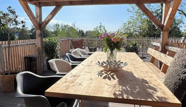 SunDeck Apartment in Am Ettersberg