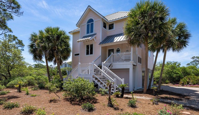 Sunshine & Savings 20% OFF! Secluded 4BR/3.5BA