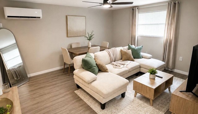 Terrific 2-bedroom apartment with AC in sunny Tampa in Tampa