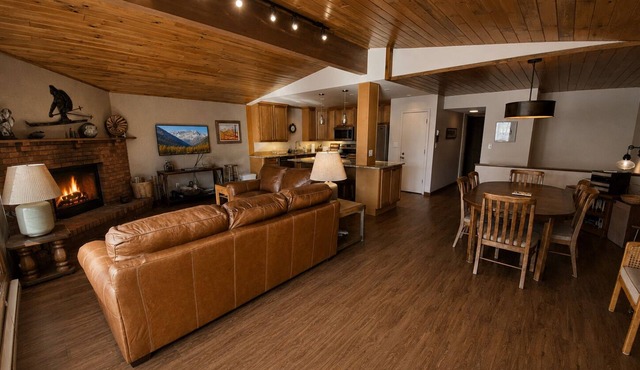 Townhome just a Short Walk to Slopes at Purgatory Ski Resort, WiFi, Grill in Durango