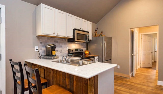 Urban farm on 10 acres 15 minutes to downtown Nashville in Nashville