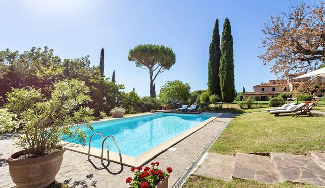 VILLA BOLGHERI - Six Bedroom Villa, Sleeps 14 in Castagneto Carducci