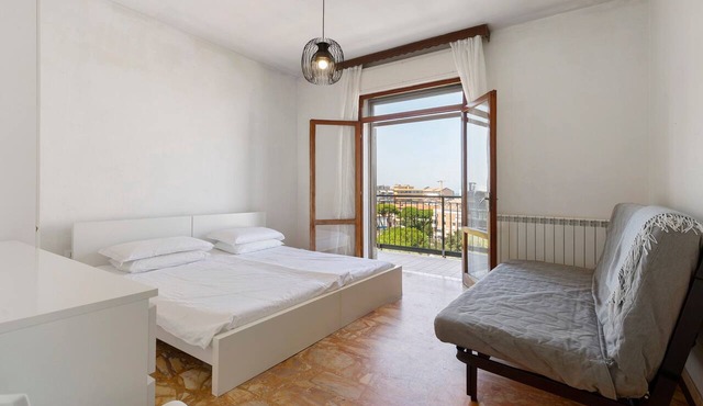 ‘Vistamare’ Apartment with Sea View and Balcony in Chioggia