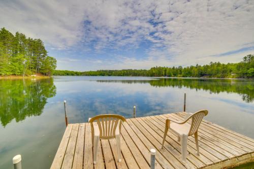 Waterfront 'UP Badger Lodge BnB' on Powell Lake in Wetmore