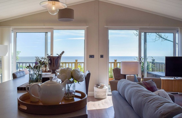 Accommodation Corton Lowestoft 