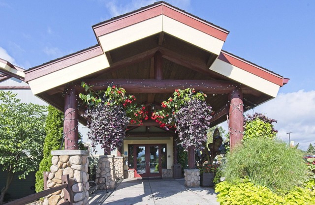 Christmas Mountain Village™ - Wisconsin Dells - 2 Bedroom Cottage in Wisonsin Dells