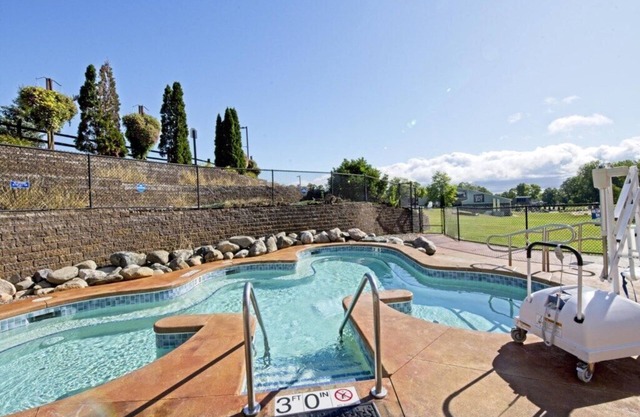 Sprightly Christmas Mountain Village, 2 Bedroom Villa in Wisonsin Dells