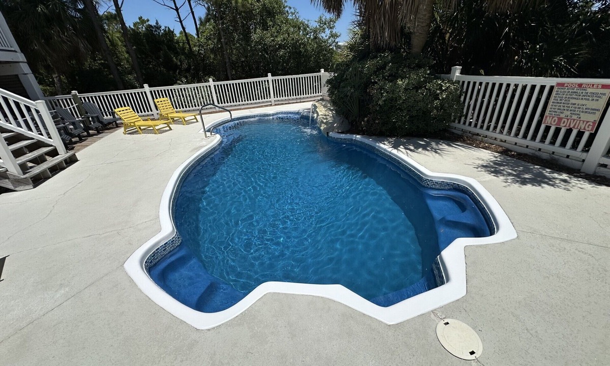 Treasure Beach Village House | Sunshine State of Mind 4 bed/3.5 bath Private Pool Gated Community
