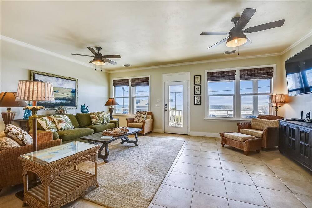 Photo of Livingroom in St. George Island