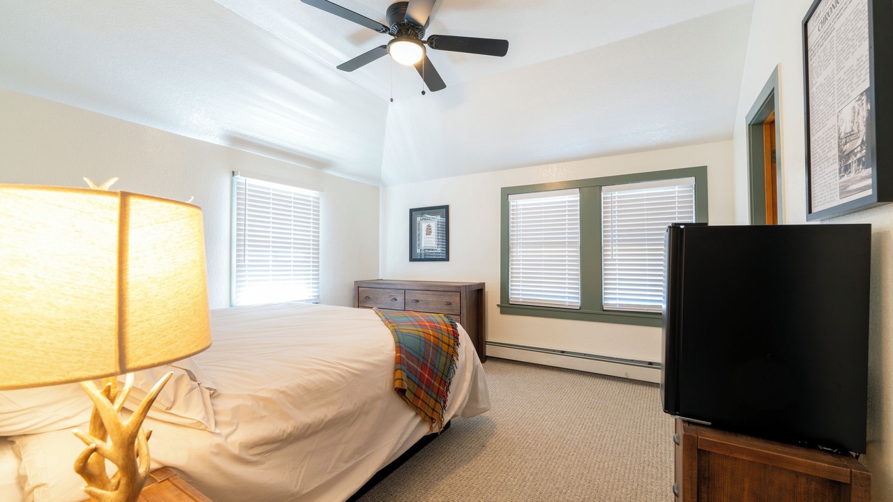 Photo of Bedroom in Camp Richardson