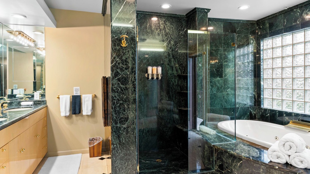 Photo of Bathroom in Marina District