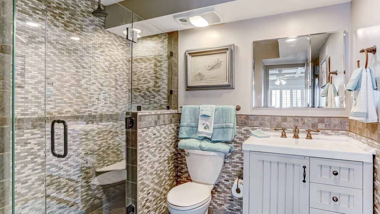 Photo of Bathroom in Fernandina Beach