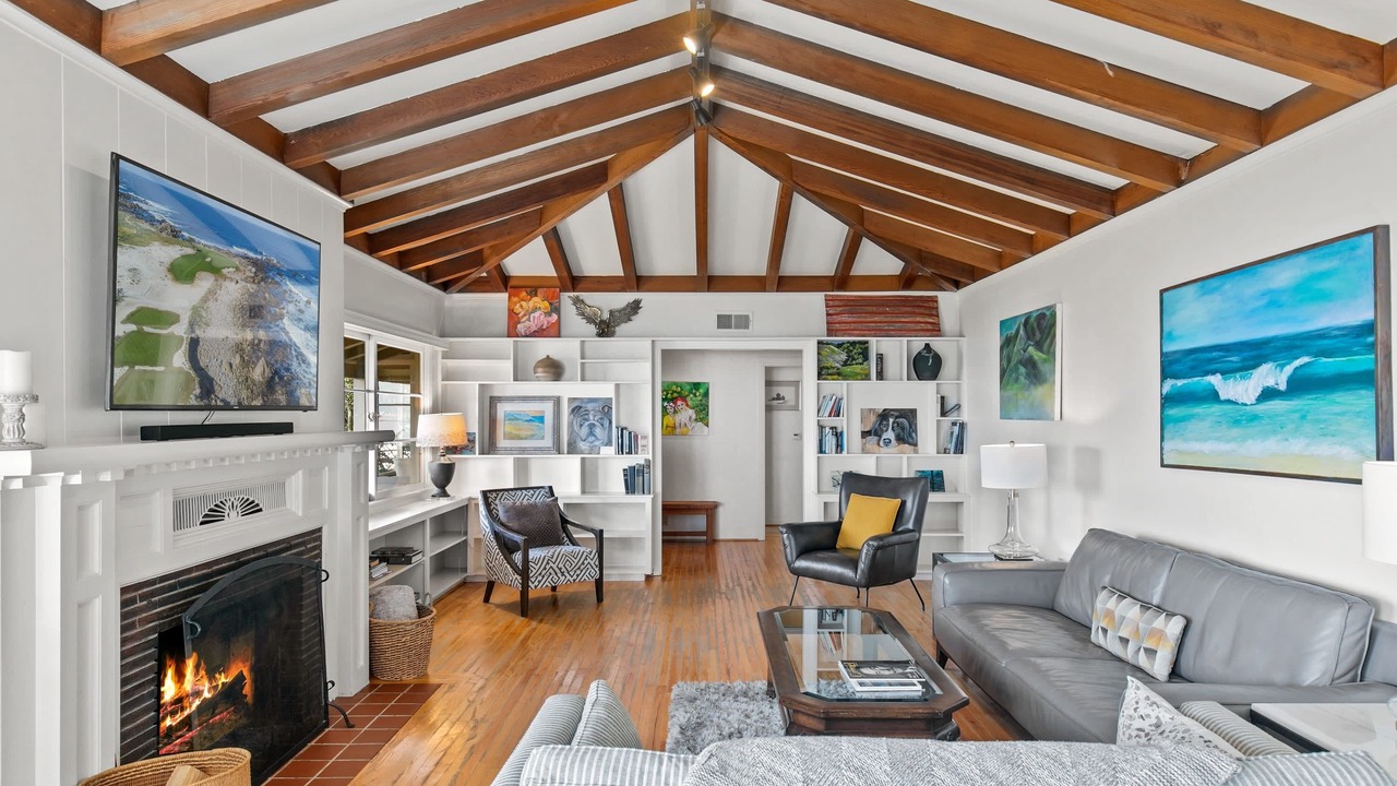Photo of Livingroom in Northeast Carmel