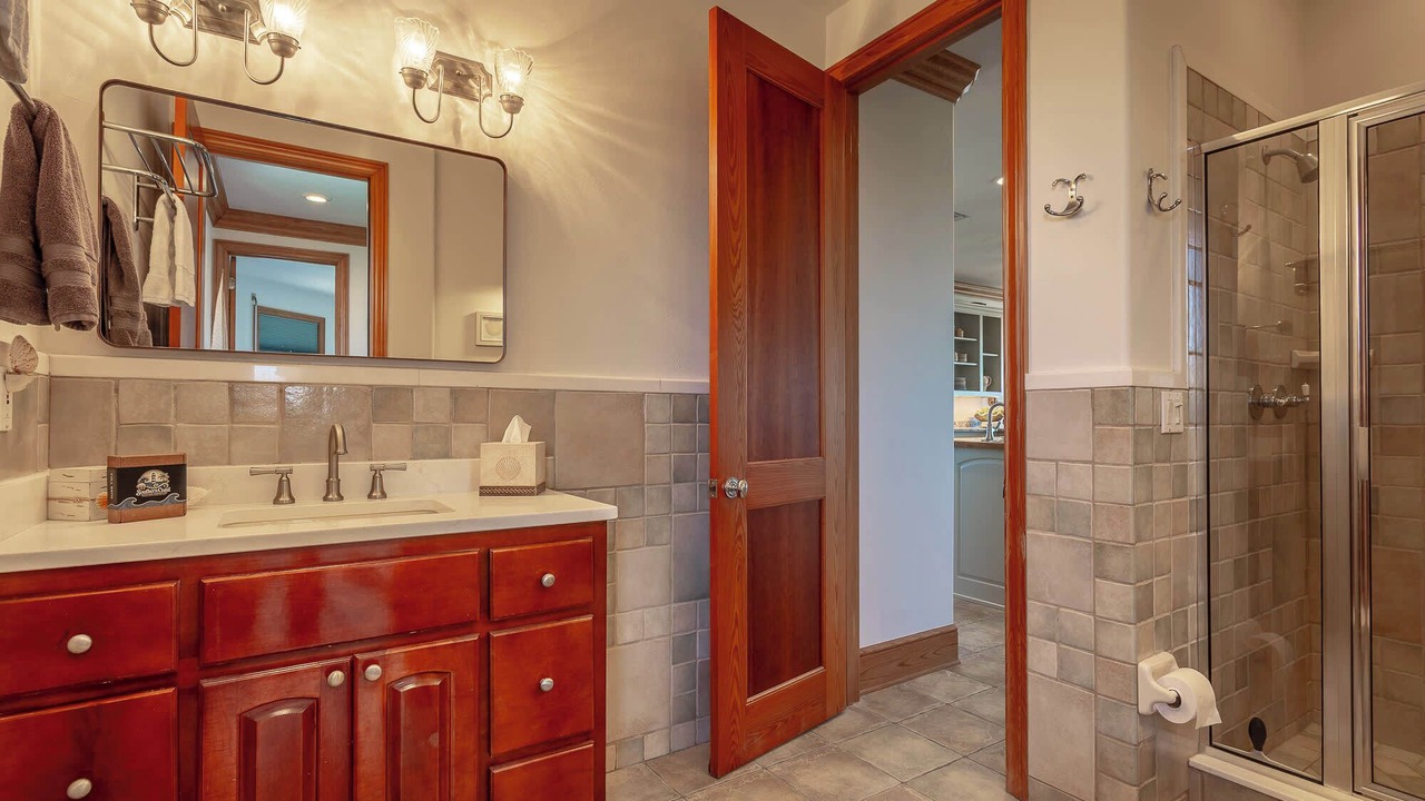 Photo of Bathroom in Plantation