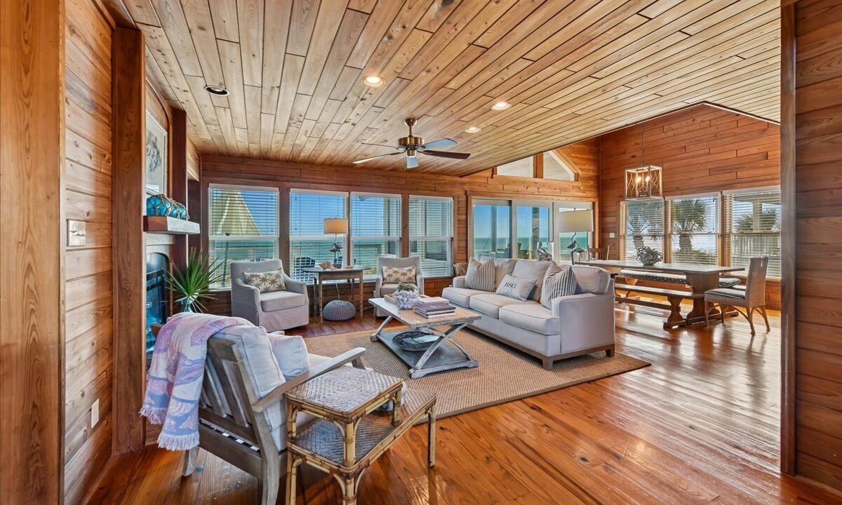 Photo of Livingroom in Plantation