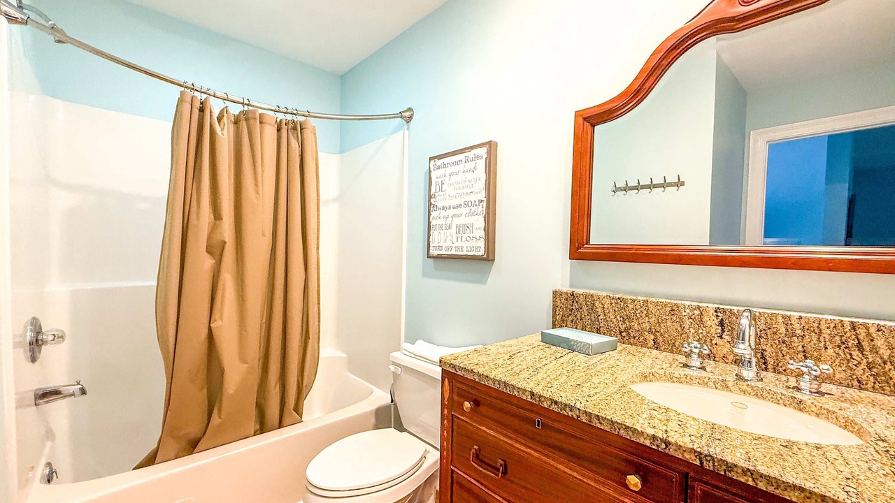 Photo of Bathroom in Plantation