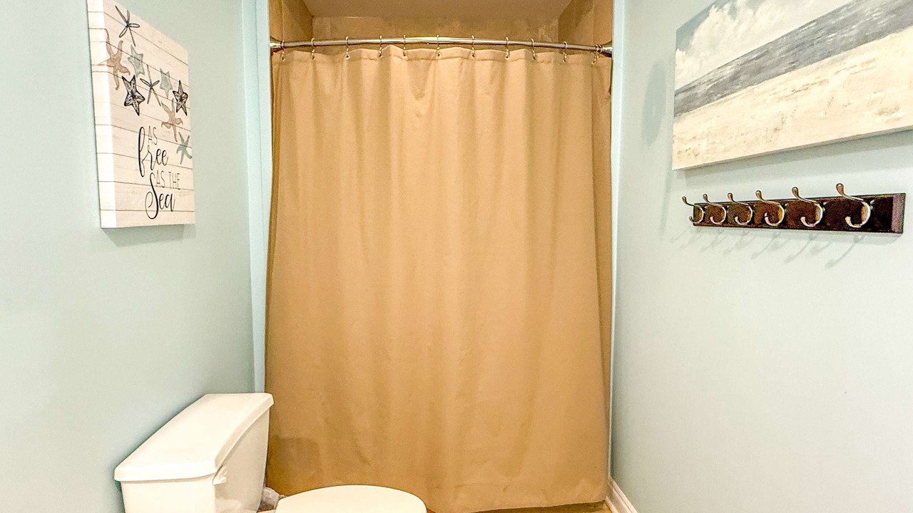 Photo of Bathroom in Plantation